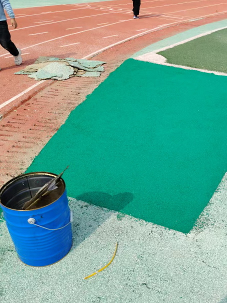 东丽球场翻新修补改造专项服务介绍